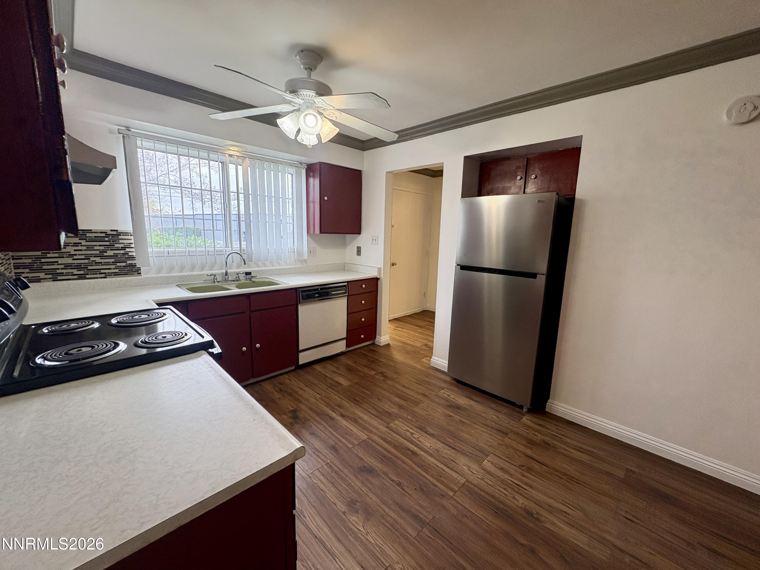 299 Smithridge Park Reno, NV 89502 - Photo 6 of 30 IMG_0549