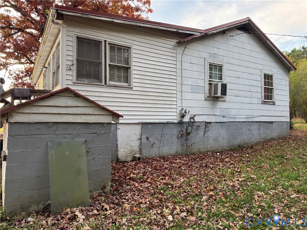 730 County Line Road Cullen, VA 23934 - Photo 3 of 9 a view of a house with a yard