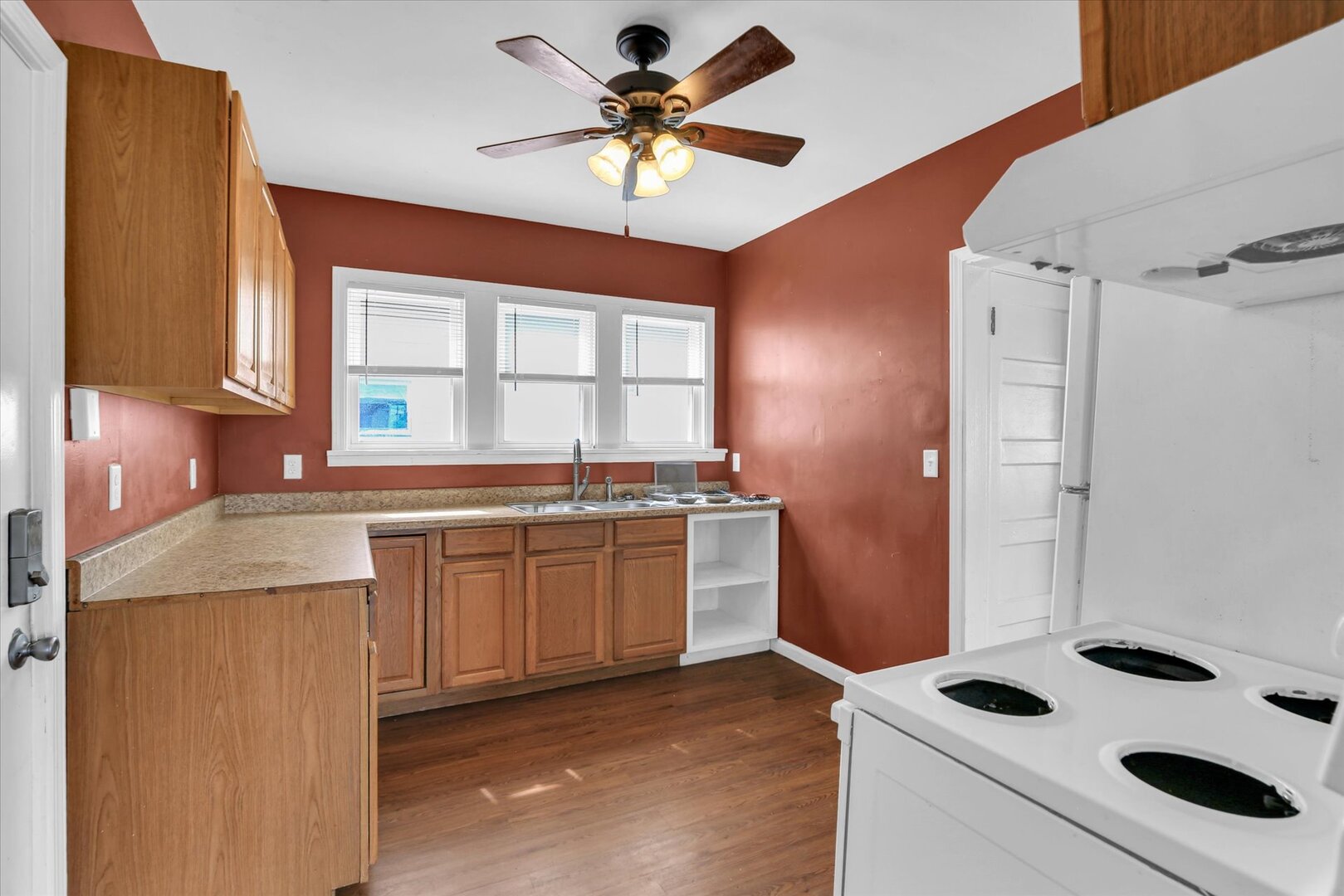 1305 West Macon Street Decatur, IL 62522 - Photo 11 of 37