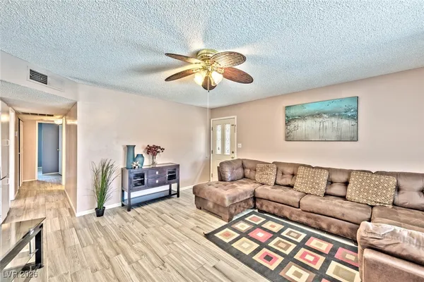 $1,795 | 5243 Orinda Avenue, Las Vegas, NV 89120