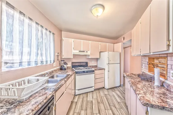 $1,795 | 5243 Orinda Avenue, Las Vegas, NV 89120