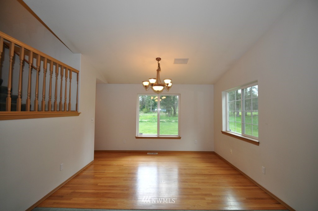 7904 Skinner Road Granite Falls, WA 98252 - Photo 3 of 18