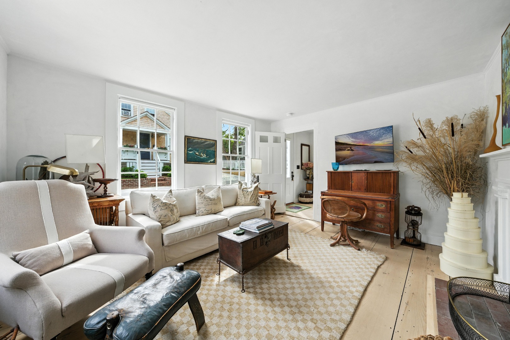 27 North Liberty Street Nantucket, MA 02554 - Photo 15 of 40 1st Floor Den