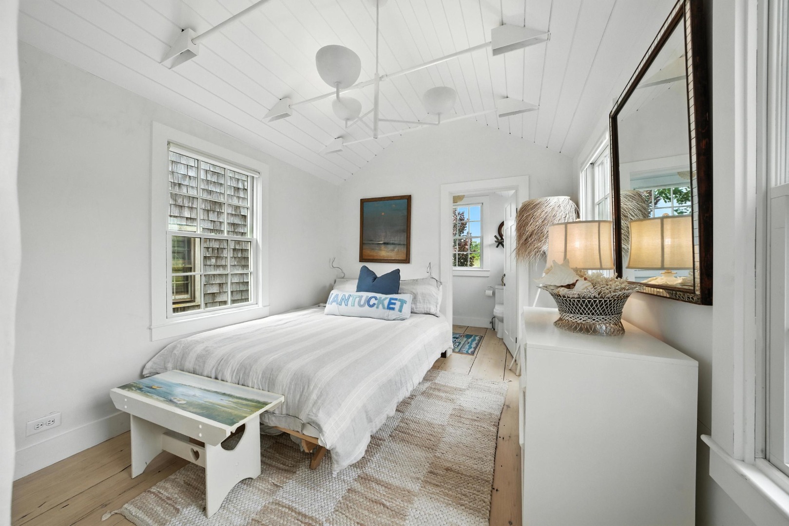27 North Liberty Street Nantucket, MA 02554 - Photo 16 of 40 1st Floor Bedroom