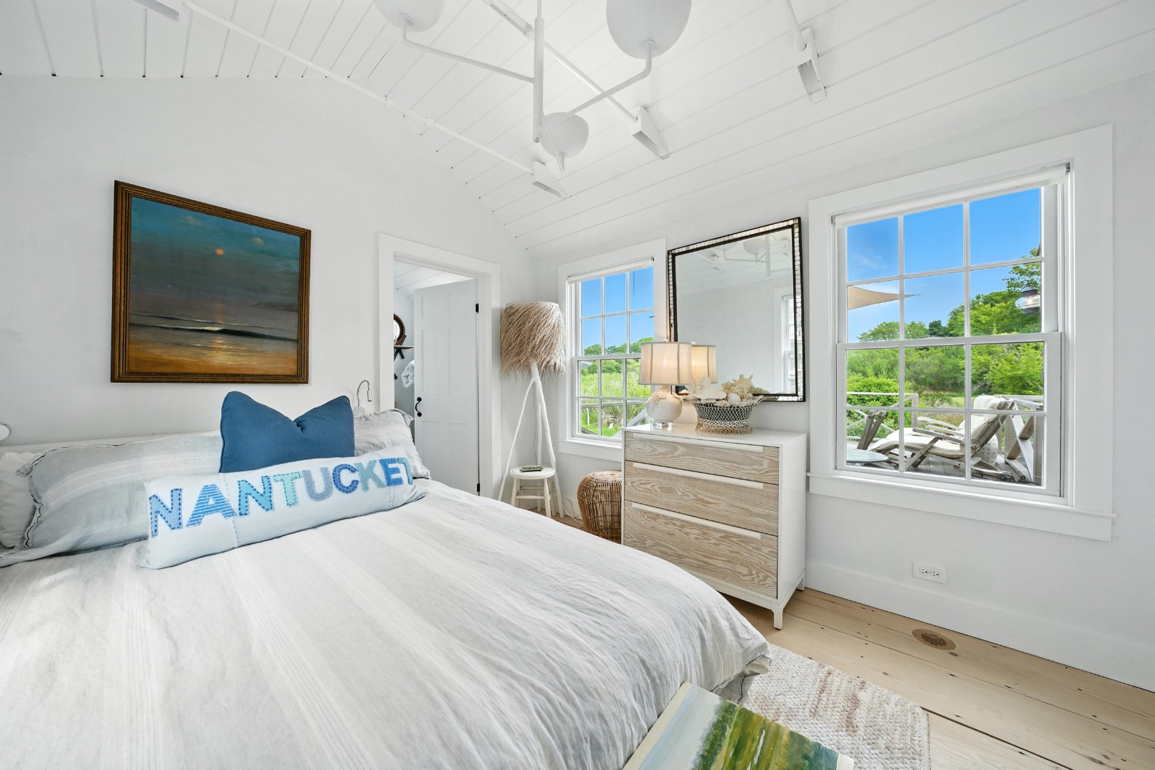 27 North Liberty Street Nantucket, MA 02554 - Photo 17 of 40 1st Floor Bedroom