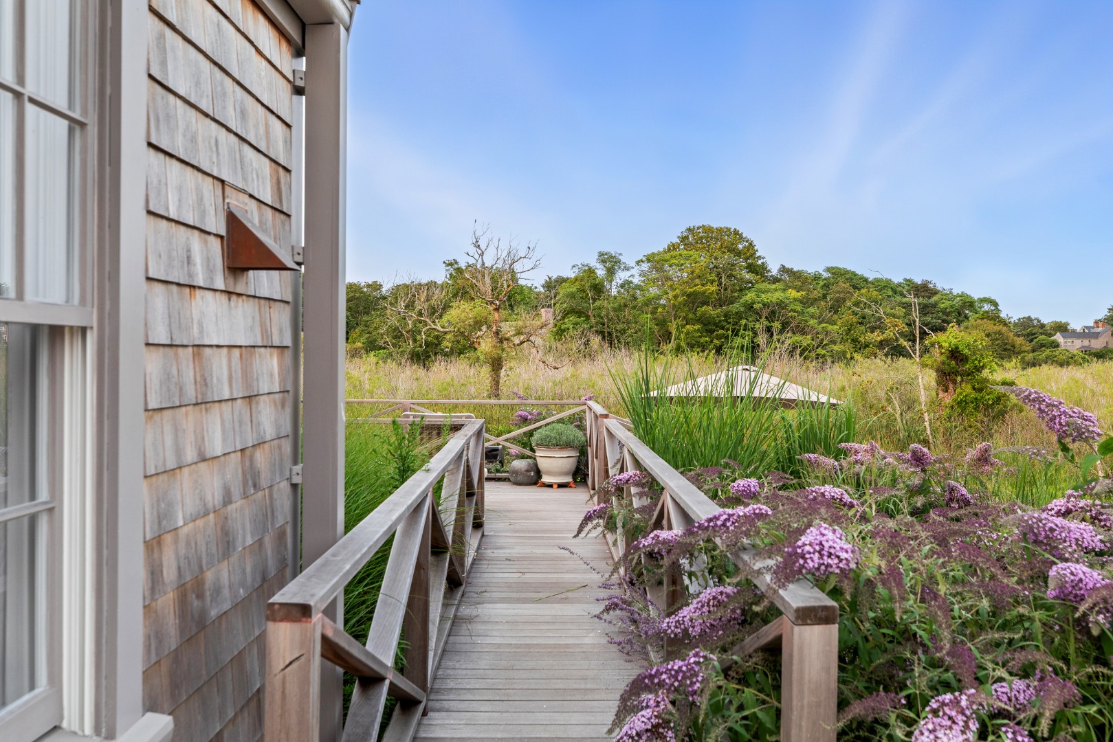 27 North Liberty Street Nantucket, MA 02554 - Photo 26 of 40