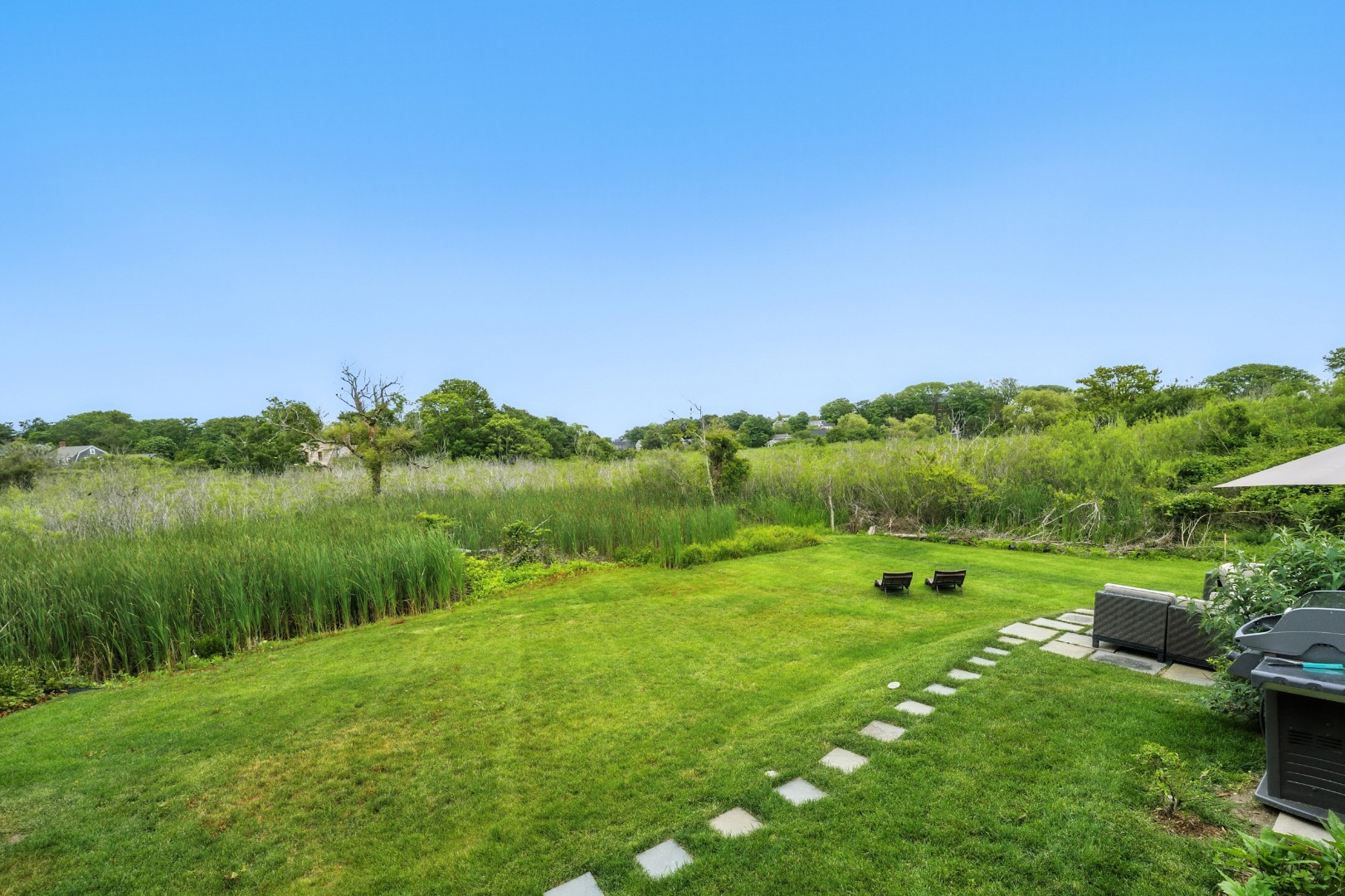 27 North Liberty Street Nantucket, MA 02554 - Photo 36 of 40
