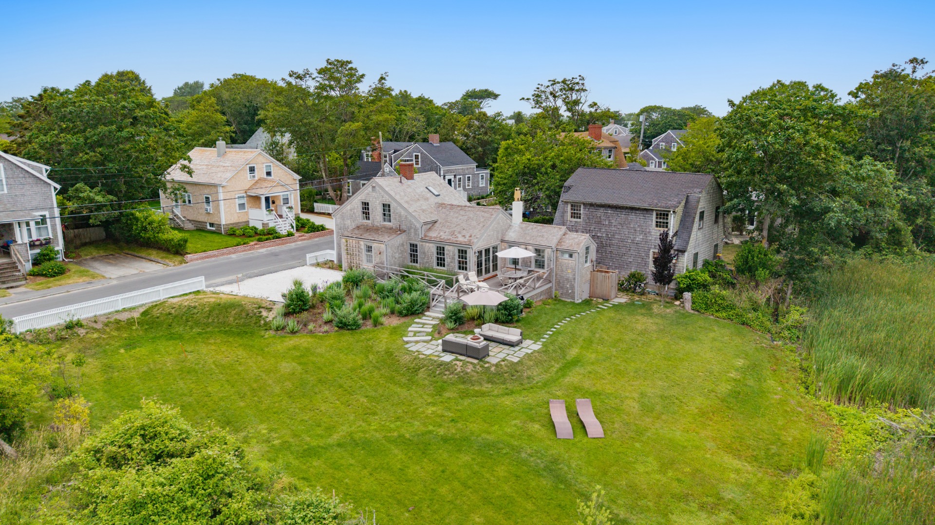 27 North Liberty Street Nantucket, MA 02554 - Photo 40 of 40