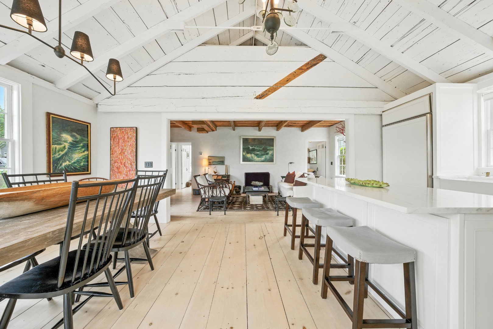 27 North Liberty Street Nantucket, MA 02554 - Photo 8 of 40