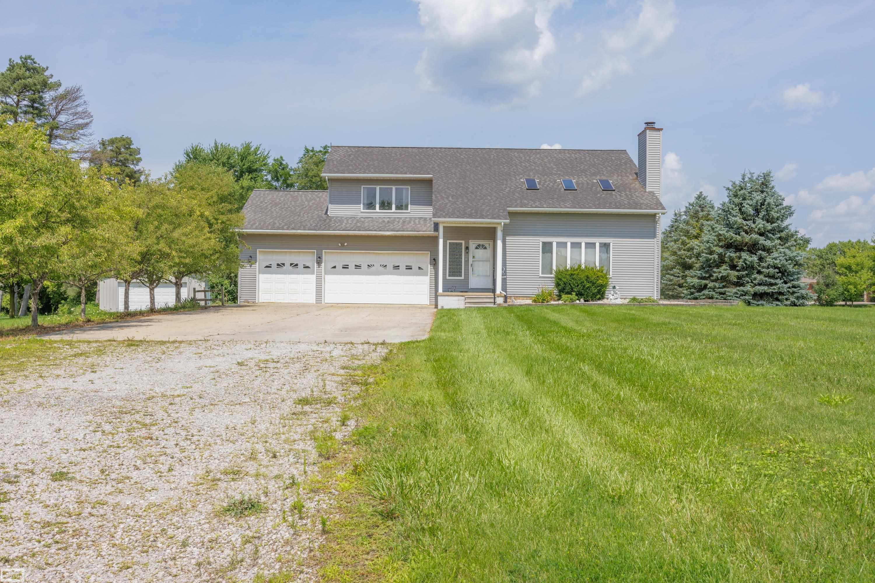 23251 McPhall Road Armada, MI 48005 - Photo 1 of 39 50118336.JPG
