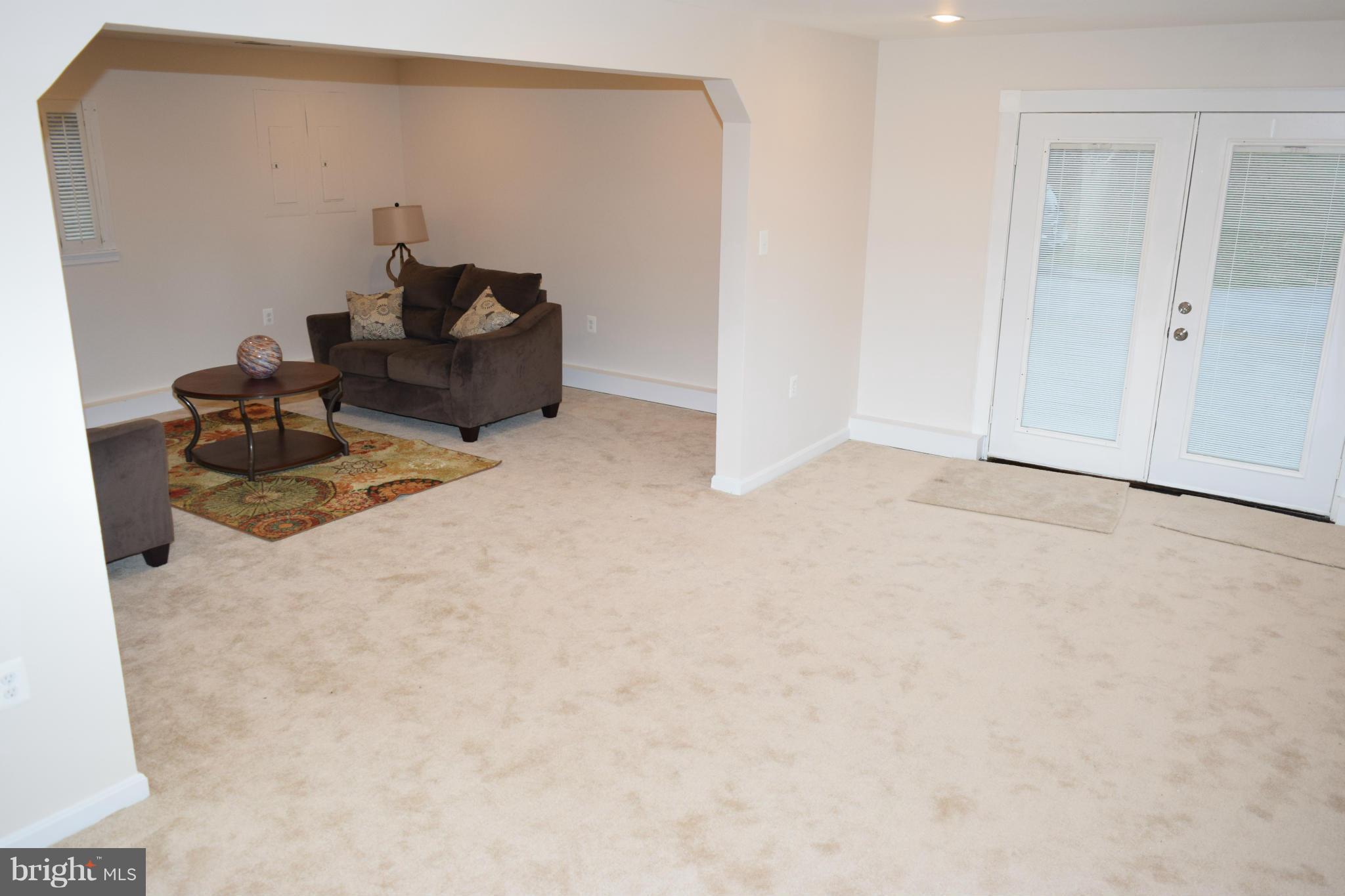 8654 Indian Springs Road Frederick, MD 21702 - Photo 3 of 30