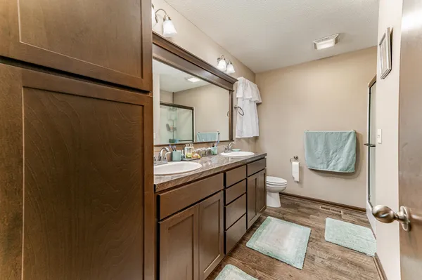 $284,900 | 260 Sunrise Circle, Rose Hill, KS 67133
