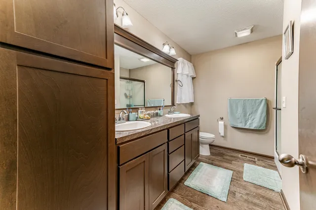 $284,900 | 260 Sunrise Circle, Rose Hill, KS 67133