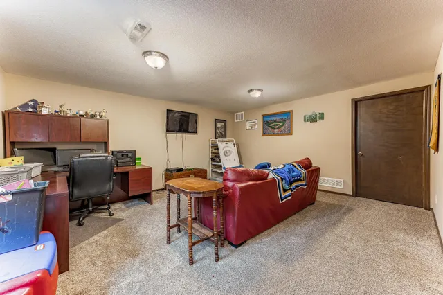 $284,900 | 260 Sunrise Circle, Rose Hill, KS 67133