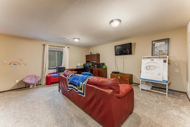 $284,900 | 260 Sunrise Circle, Rose Hill, KS 67133