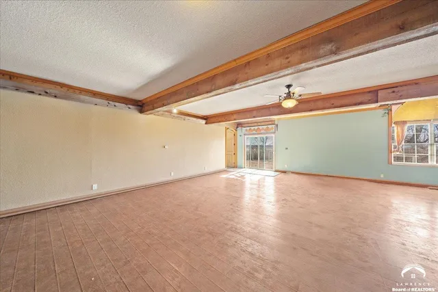 $850,000 | 22559 Fall Leaf Road, Linwood, KS 66052