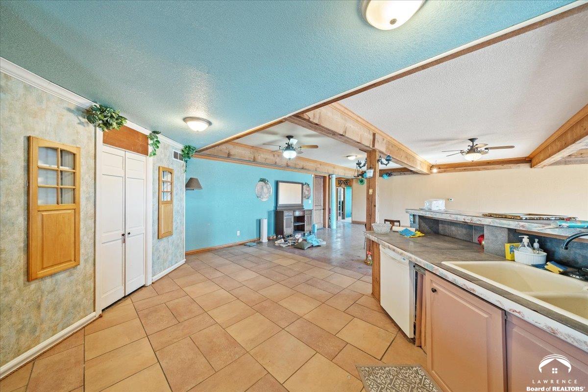 22559 Fall Leaf Road Linwood, KS 66052 - Photo 15 of 39