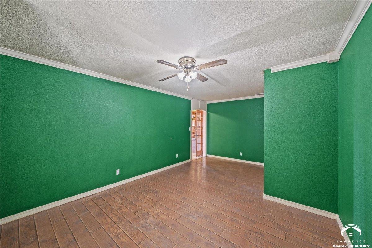 22559 Fall Leaf Road Linwood, KS 66052 - Photo 19 of 39