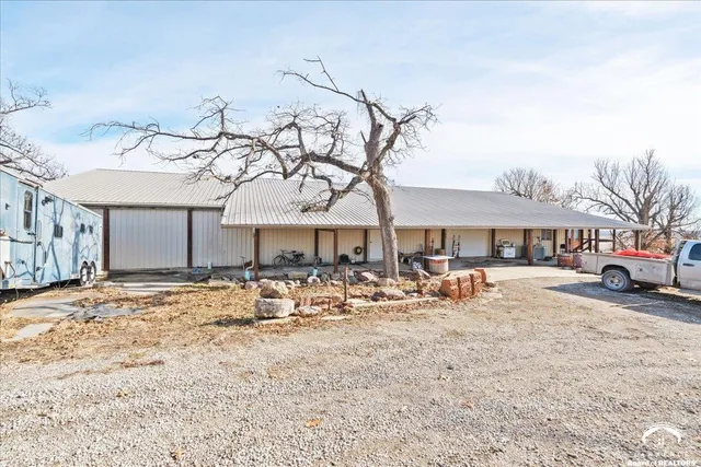 $850,000 | 22559 Fall Leaf Road, Linwood, KS 66052