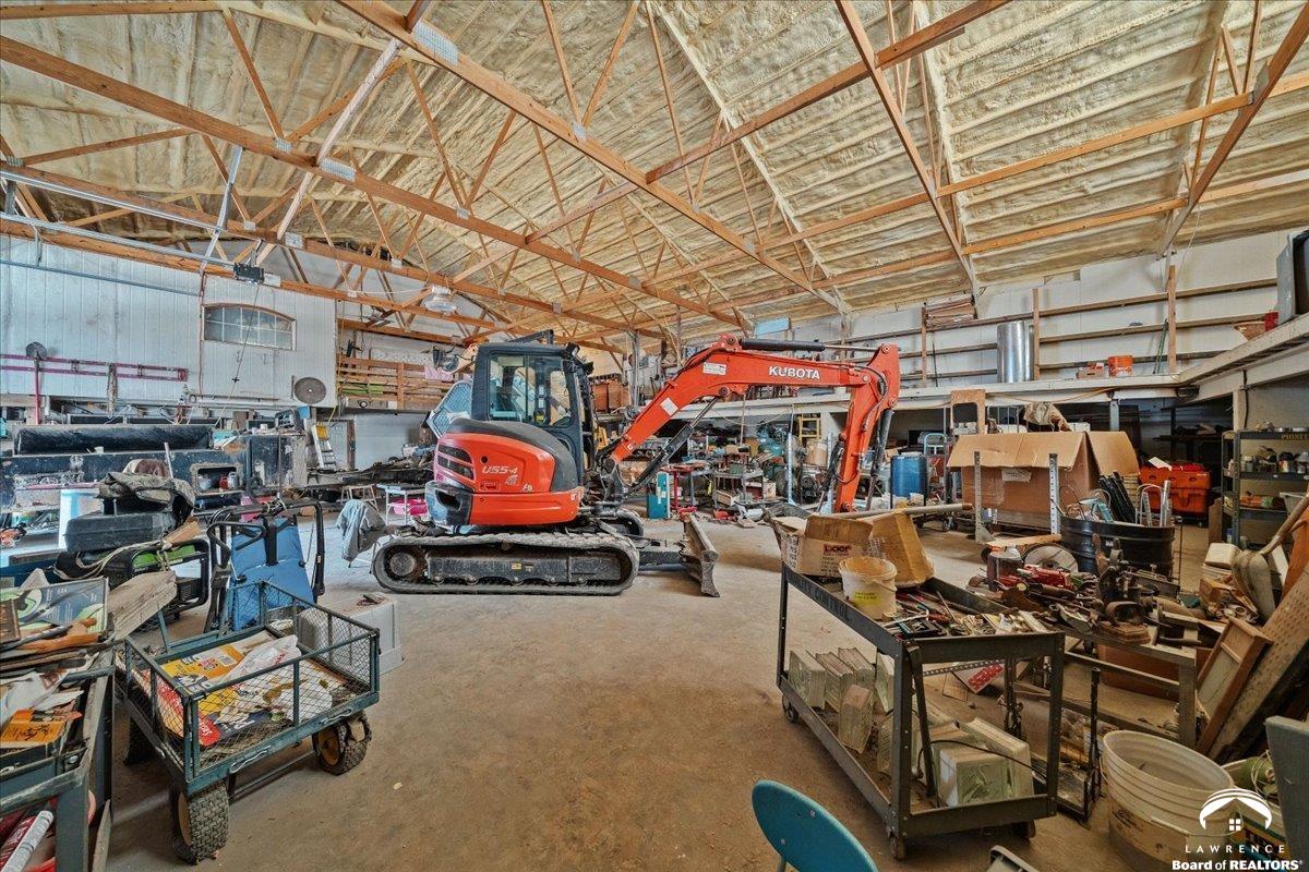 22559 Fall Leaf Road Linwood, KS 66052 - Photo 26 of 39