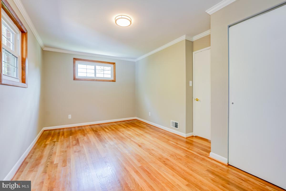 11113 Schuylkill Road Rockville, MD 20852 - Photo 15 of 32