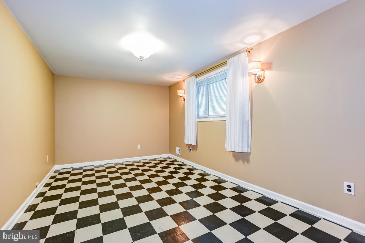 11113 Schuylkill Road Rockville, MD 20852 - Photo 25 of 32