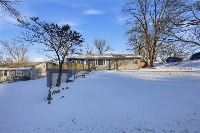 $219,000 | 3333 Lafayette Street, St. Joseph, MO 64507