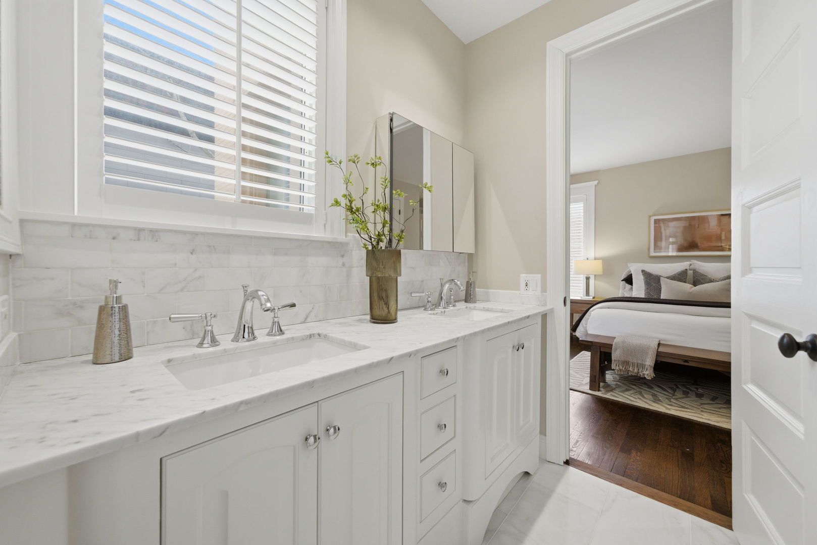 1352 North N Lane Chicago, IL 60610 - Photo 30 of 40