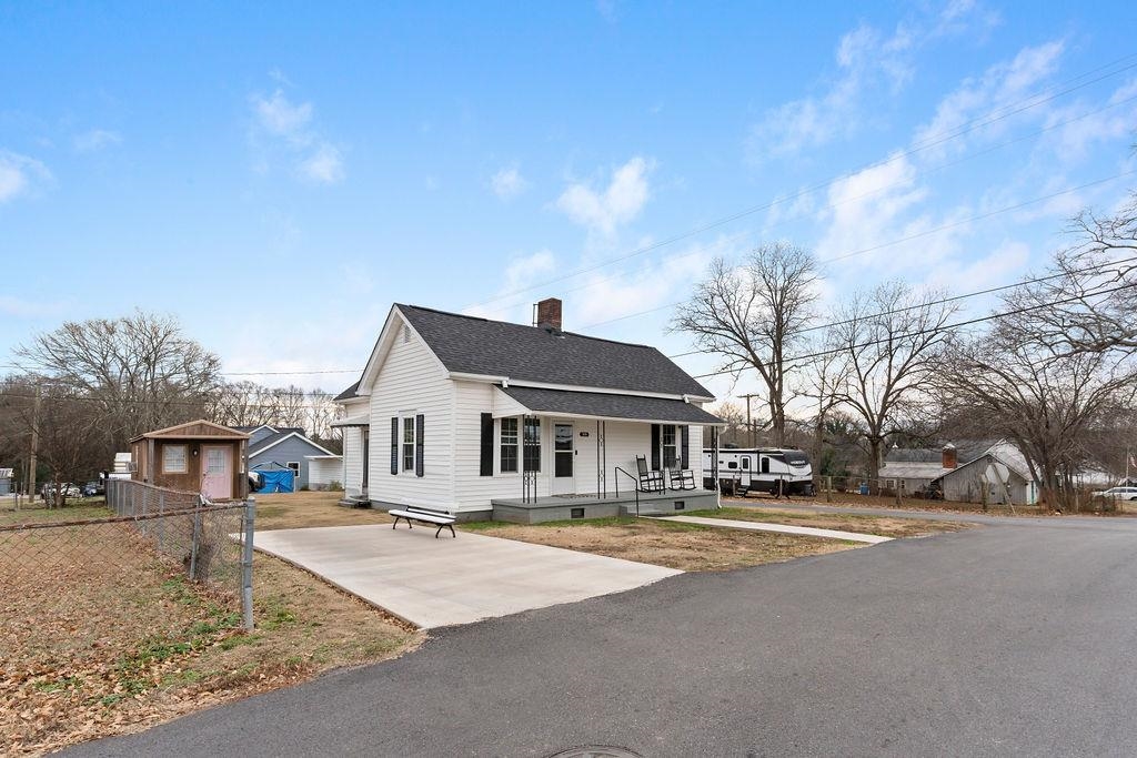 200 4th Street Union, SC 29379 - Photo 2 of 23