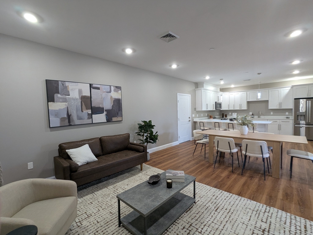 13 Nahant Street, Unit 4B Lynn, MA 01902 - Photo 19 of 39