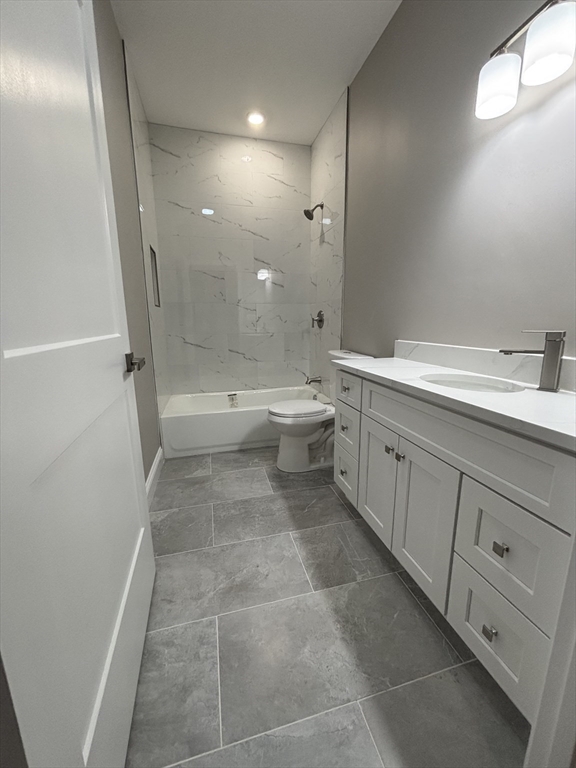 13 Nahant Street, Unit 4B Lynn, MA 01902 - Photo 25 of 39