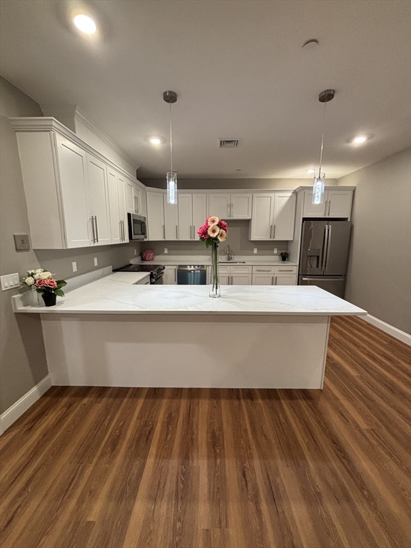 13 Nahant Street, Unit 4B Lynn, MA 01902 - Photo 4 of 39