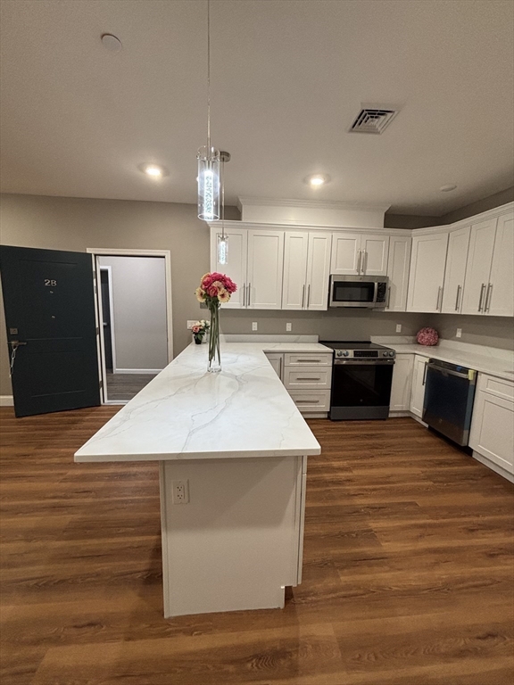 13 Nahant Street, Unit 4B Lynn, MA 01902 - Photo 10 of 39