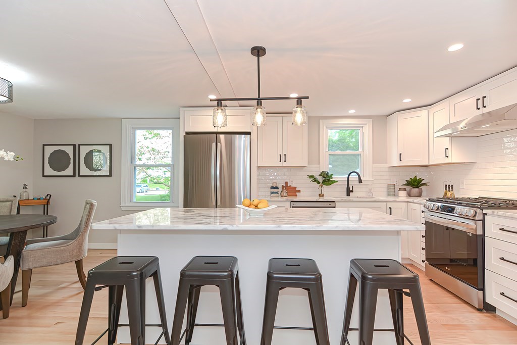 91 Higgins Road Framingham, MA 01701 - Photo 12 of 41 Gallery Image 12