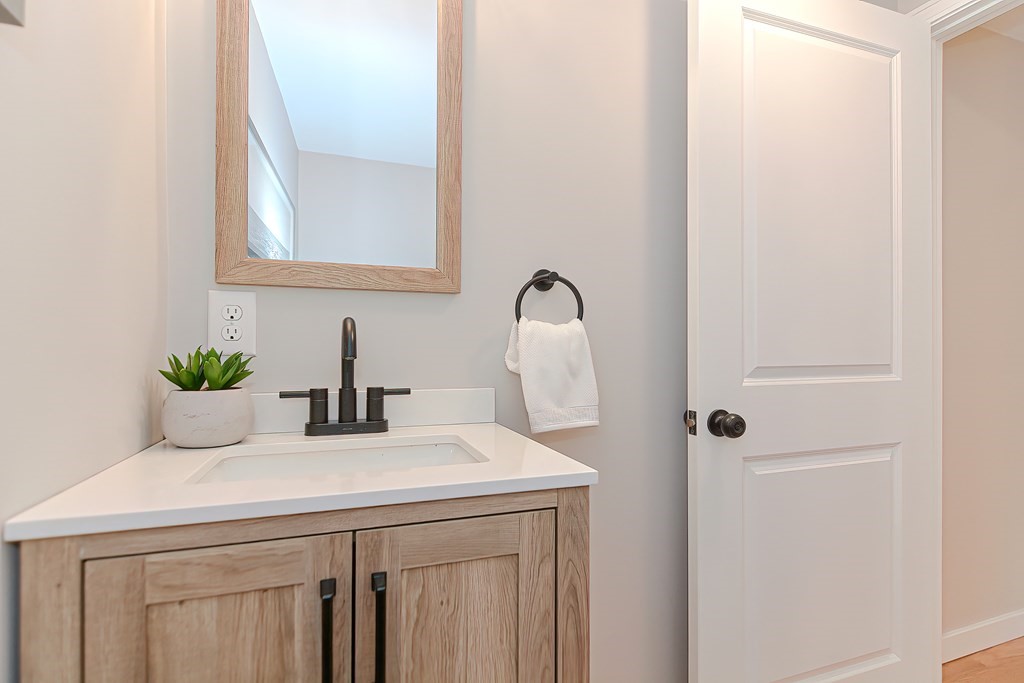 91 Higgins Road Framingham, MA 01701 - Photo 21 of 41 Gallery Image 21