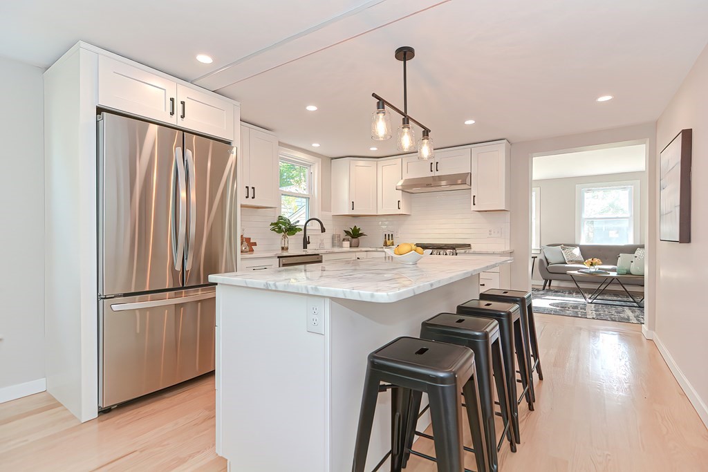91 Higgins Road Framingham, MA 01701 - Photo 8 of 41 Gallery Image 8