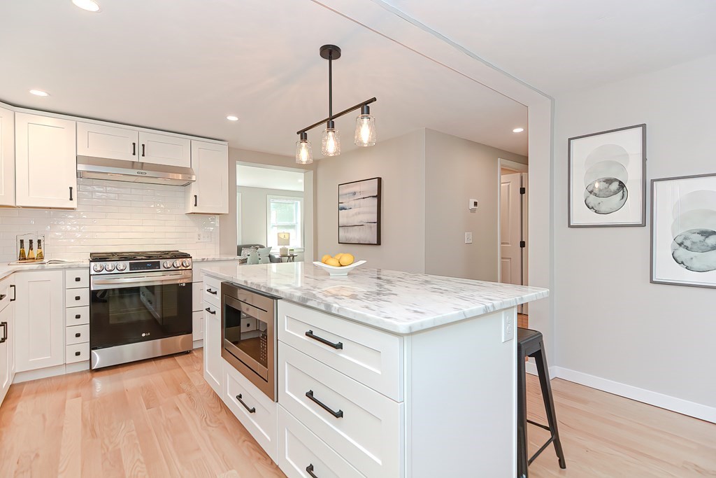 91 Higgins Road Framingham, MA 01701 - Photo 10 of 41 Gallery Image 10
