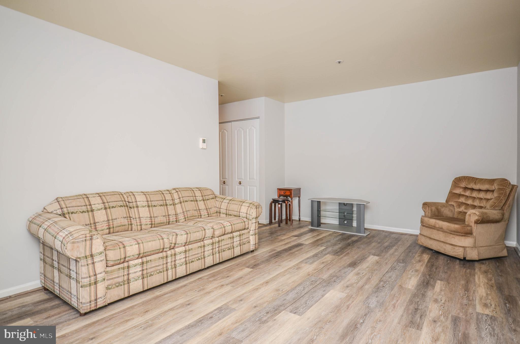 8601 Falls Run Road, Unit B Ellicott City, MD 21043 - Photo 4 of 29 Gallery Image 4