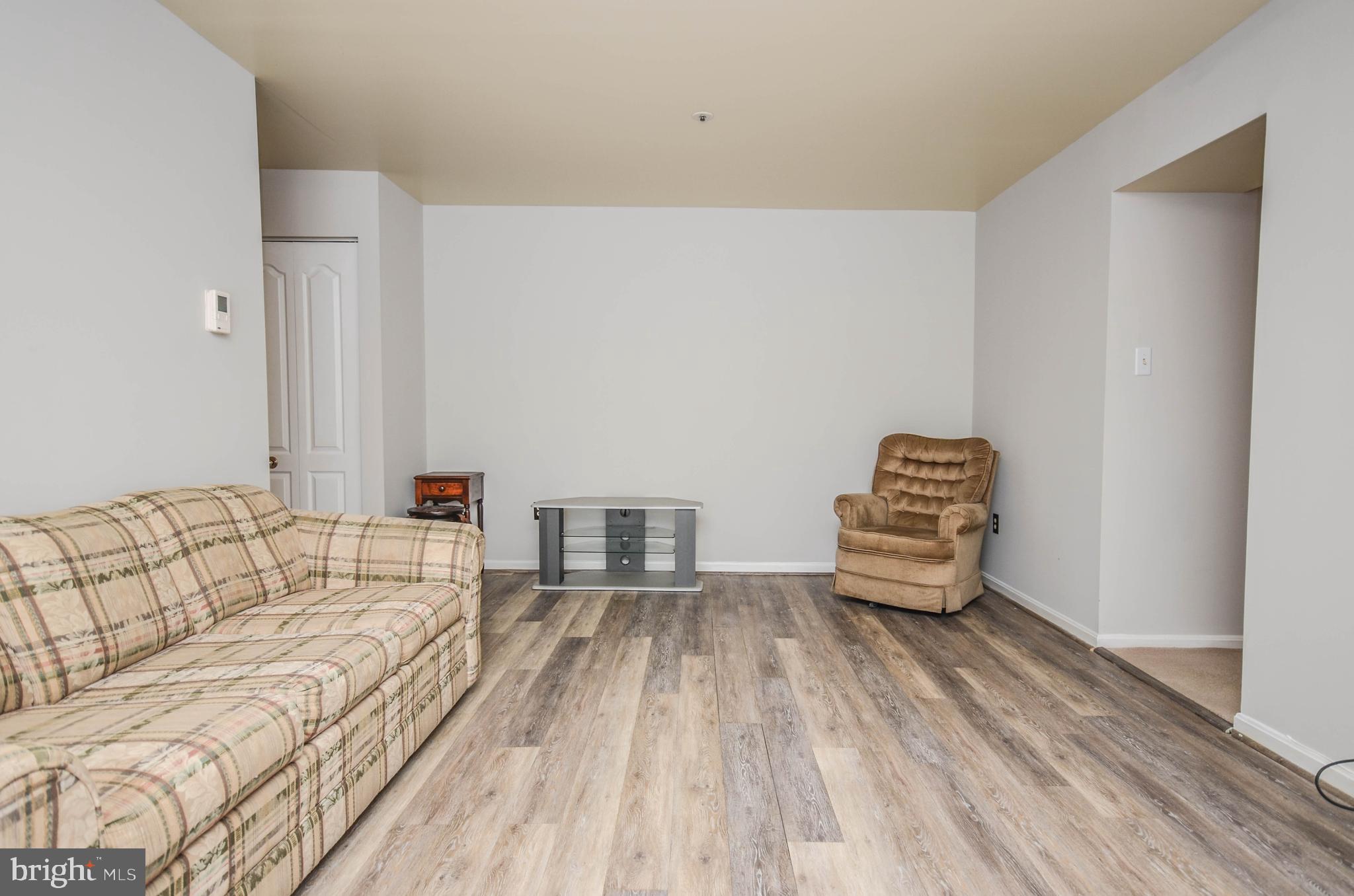 8601 Falls Run Road, Unit B Ellicott City, MD 21043 - Photo 6 of 29 Gallery Image 6