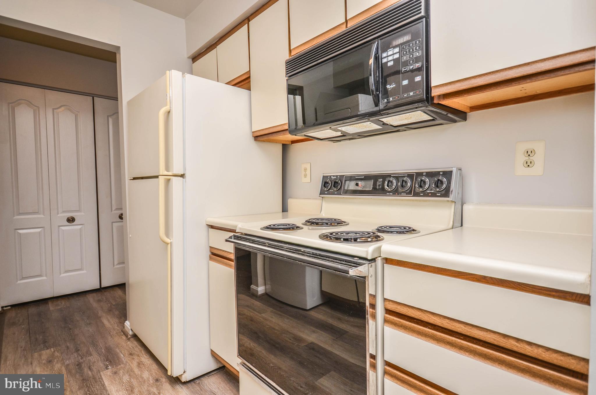 8601 Falls Run Road, Unit B Ellicott City, MD 21043 - Photo 10 of 29 Gallery Image 10