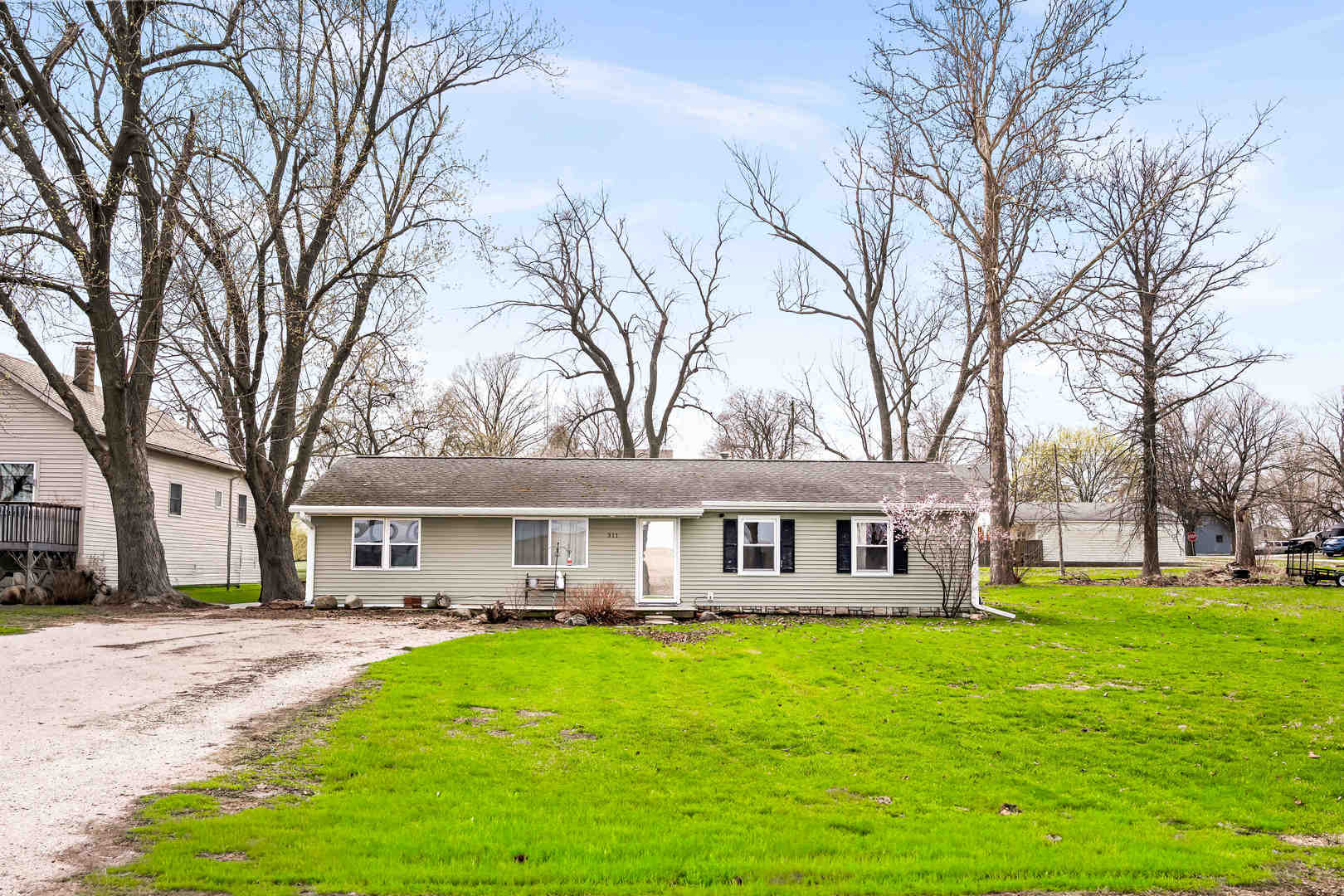 311 1st Street Anchor, IL 61720 - Photo 2 of 24