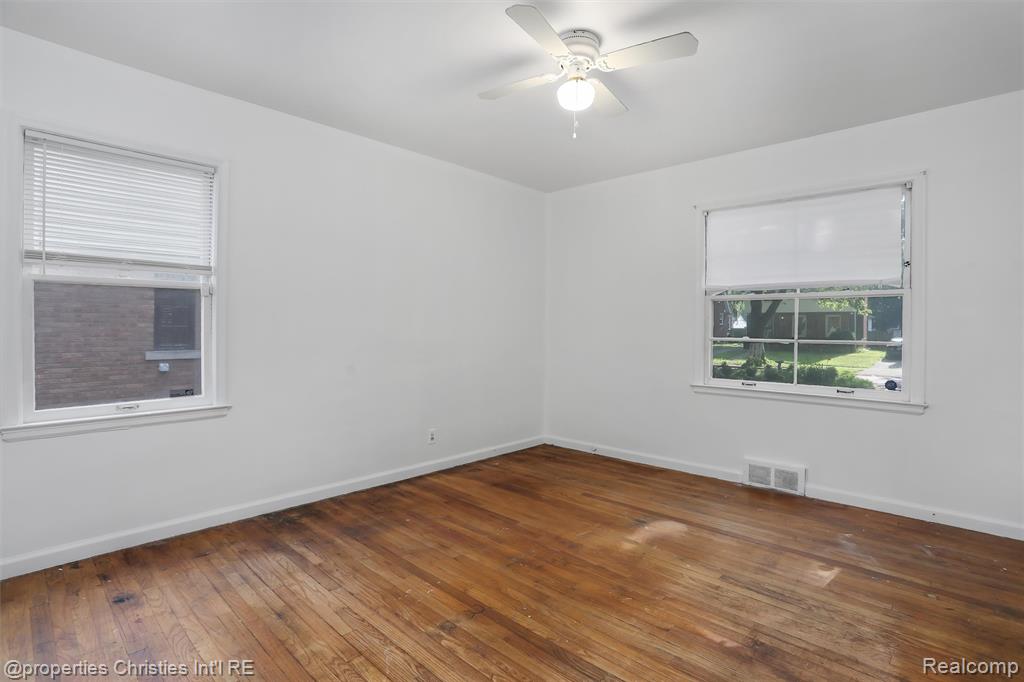 14857 Greenview Road Detroit, MI 48223 - Photo 14 of 22