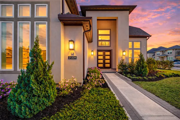 $1,150,000 | 21339 Crescent Winged Drive, Cypress, TX 77433