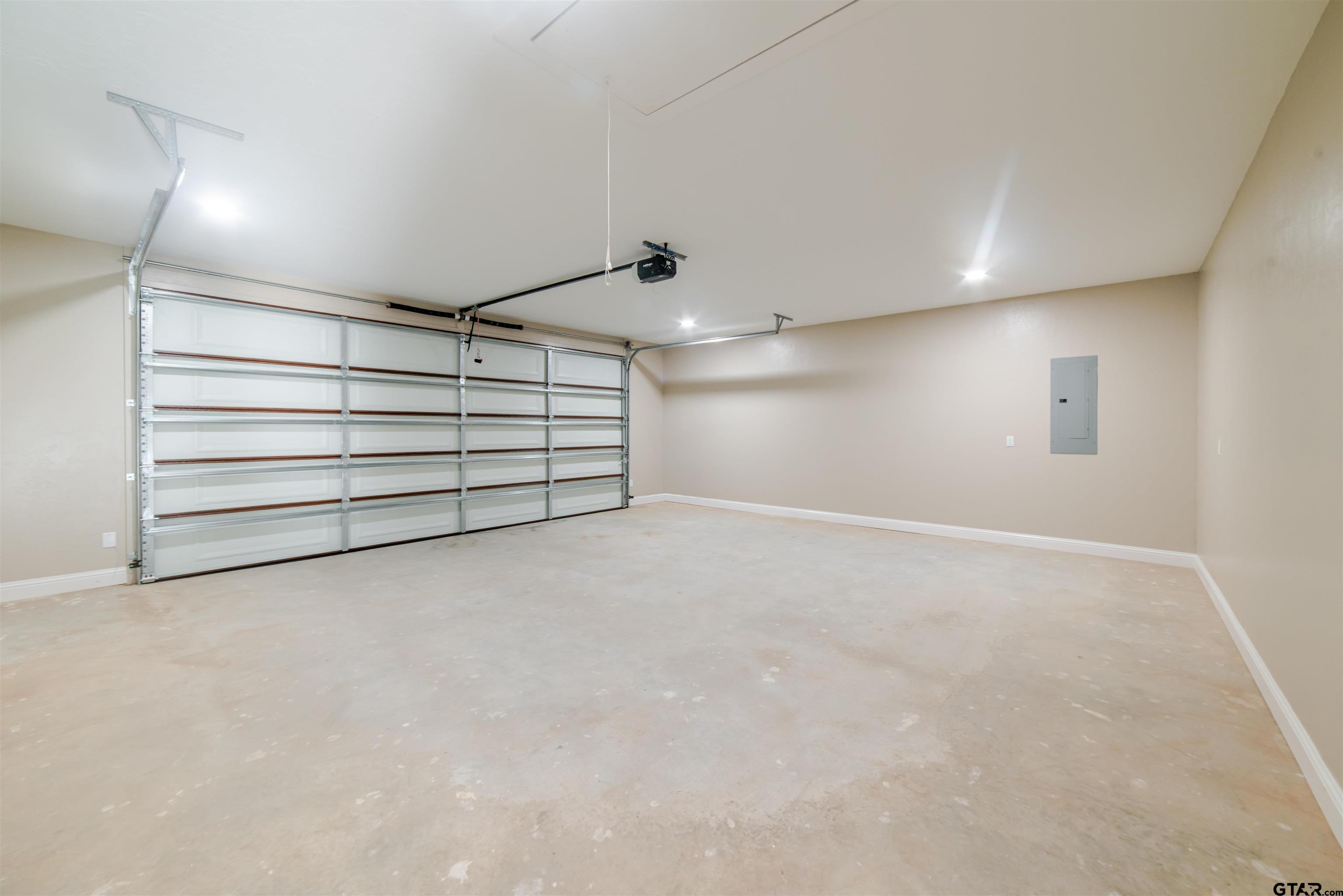 404 Small Oaks Road Kilgore, TX 75662 - Photo 33 of 35 Gallery Image 33