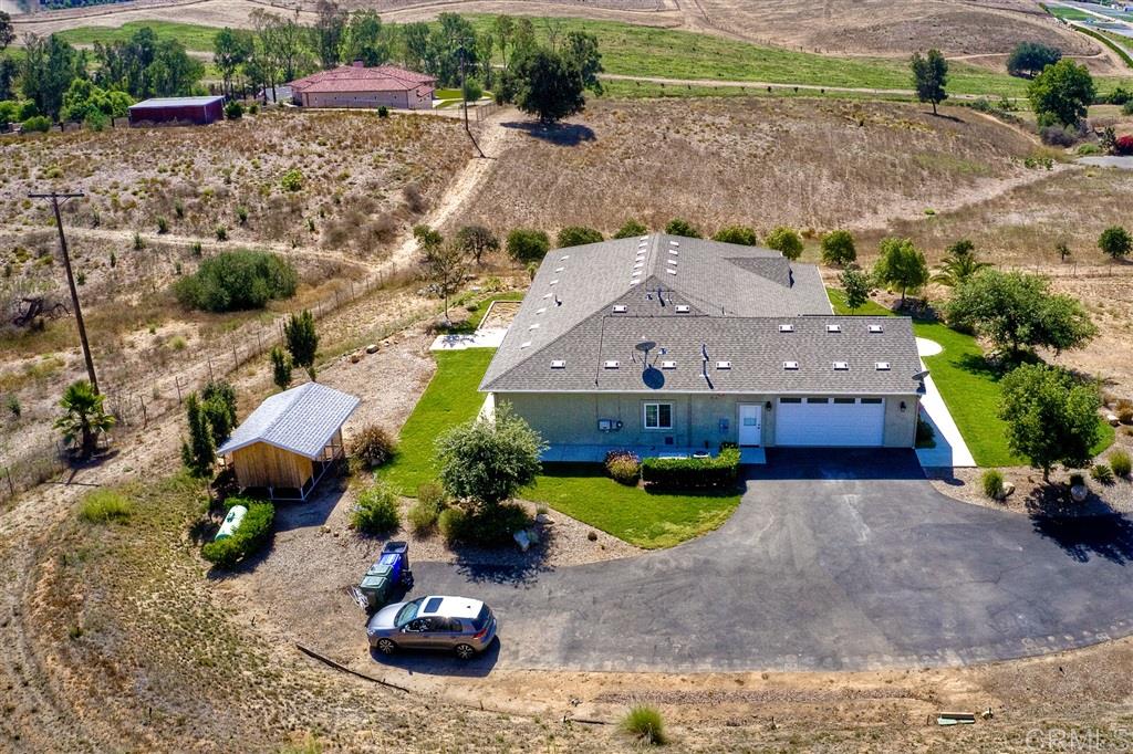 1526 Green Acres Road Fallbrook, CA 92028 - Photo 3 of 25