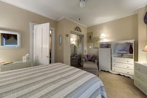 $2,450 | 616 Thames Street, Unit 1, Newport, RI 02840