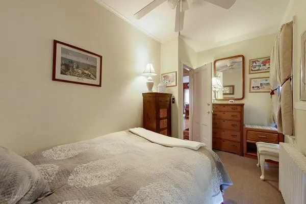 $2,450 | 616 Thames Street, Unit 1, Newport, RI 02840