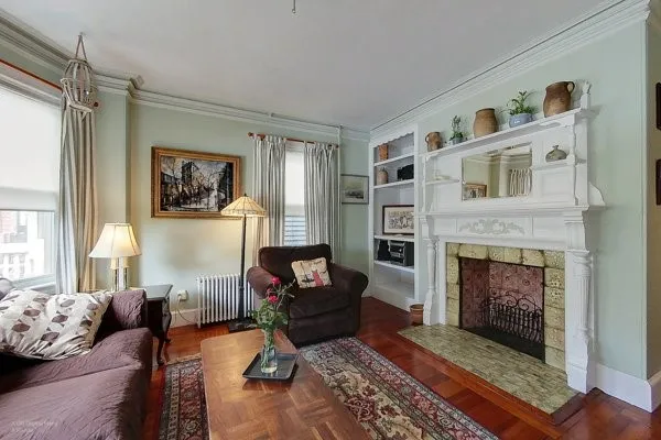 $2,450 | 616 Thames Street, Unit 1, Newport, RI 02840