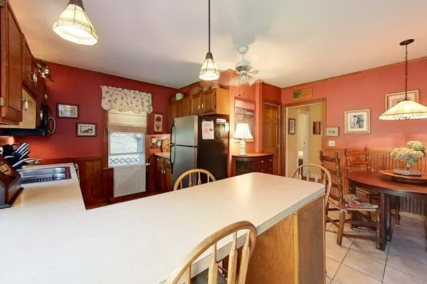 $2,450 | 616 Thames Street, Unit 1, Newport, RI 02840