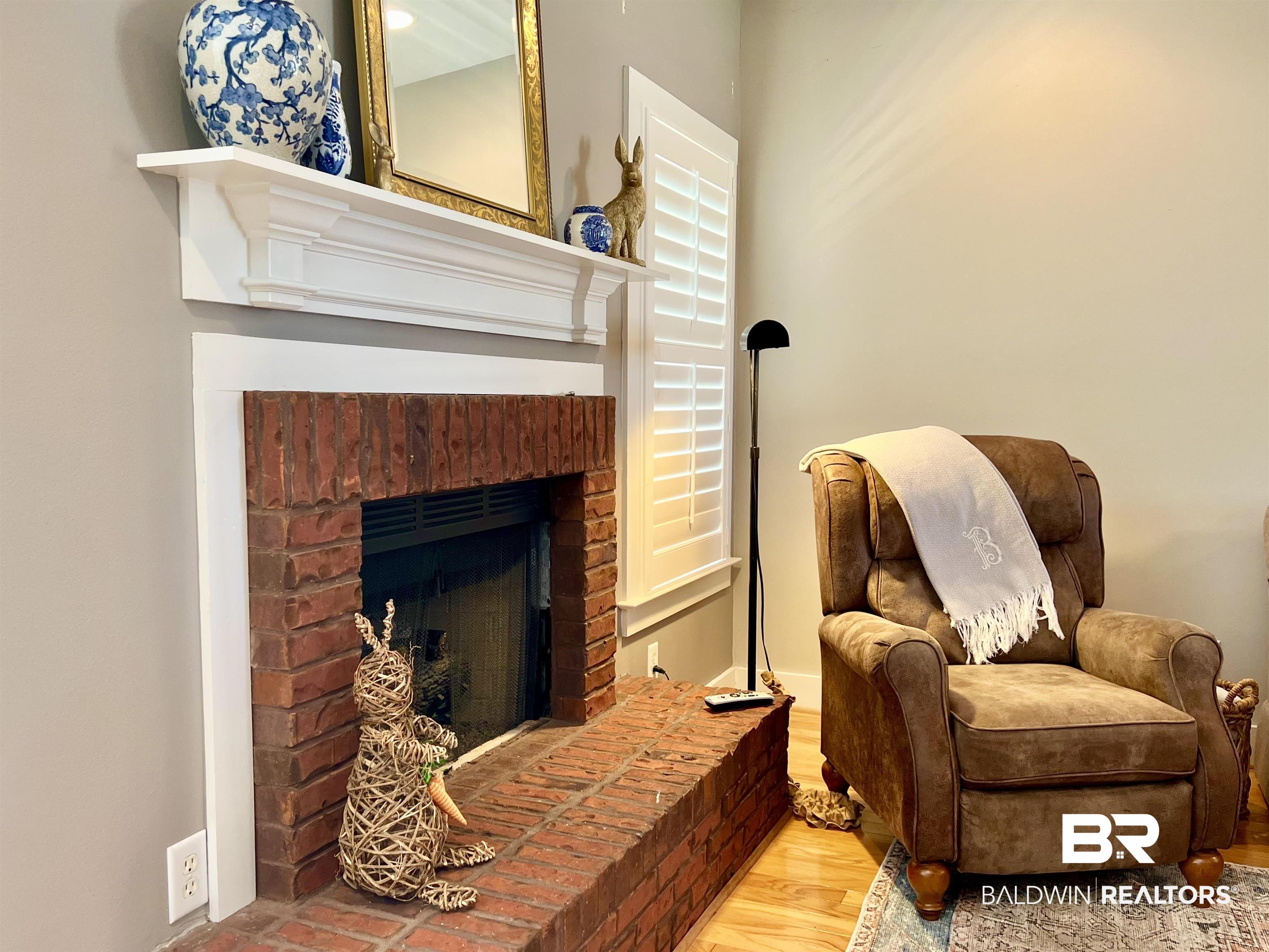 23491 Cornerstone Drive Loxley, AL 36551 - Photo 6 of 38 Gas starter, brick FP located in the Living Room